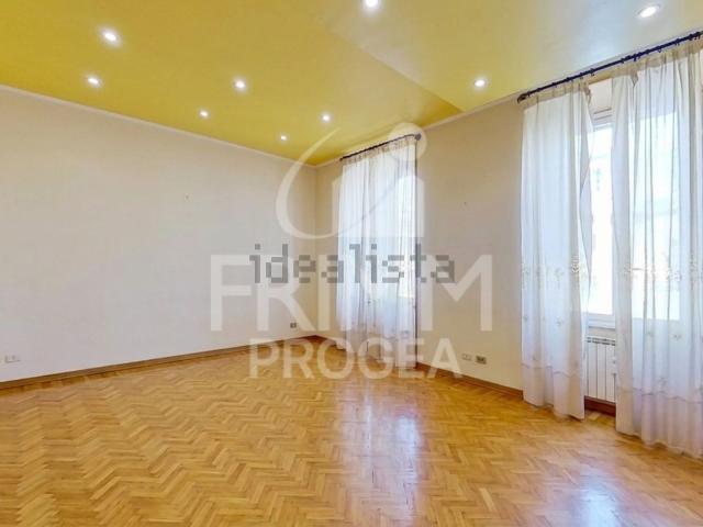 Appartamento in vendita di 142 m² in Viale Regina Margherita