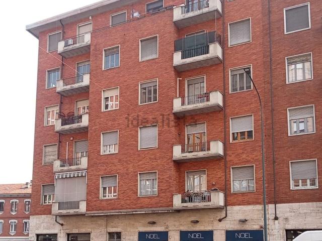 Appartamento in vendita di 142 m² in Corso Vercelli, 164