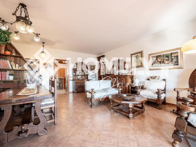Appartamento in vendita di 142 m² in Largo Strindberg, 43