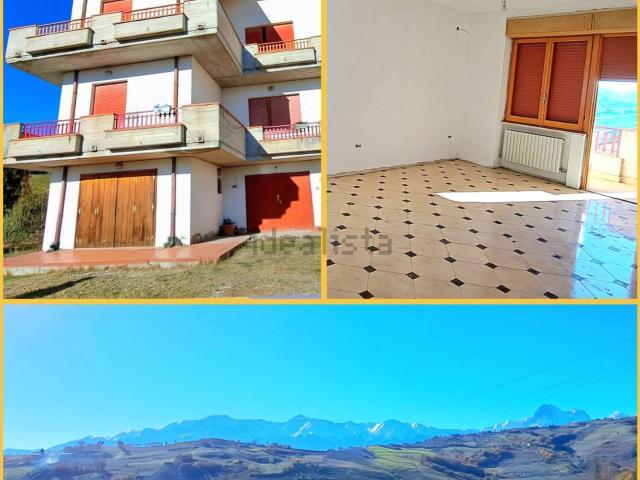 Appartamento in vendita di 142 m² in Località Villa Stranieri