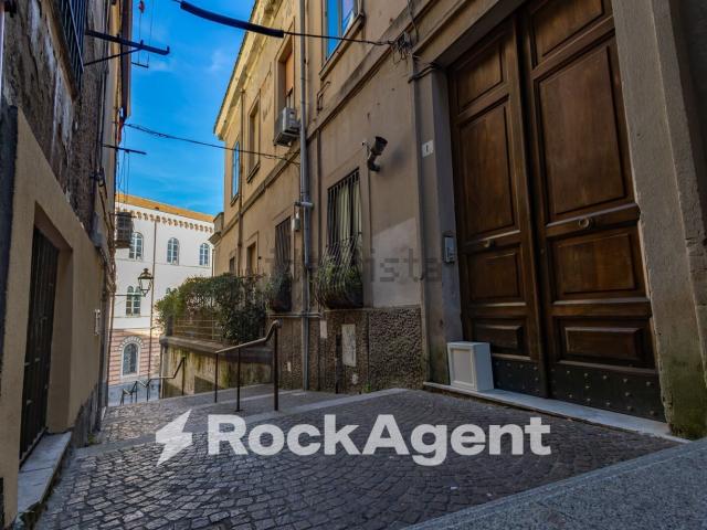 Appartamento in vendita di 142 m² in Salita Ii Del Rosario, 1