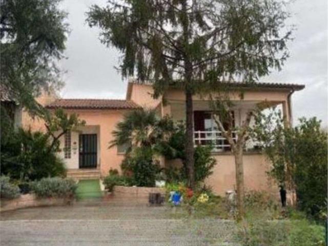 Appartamento in vendita di 142 m² in Strada della Ruffina San Angelo, 210