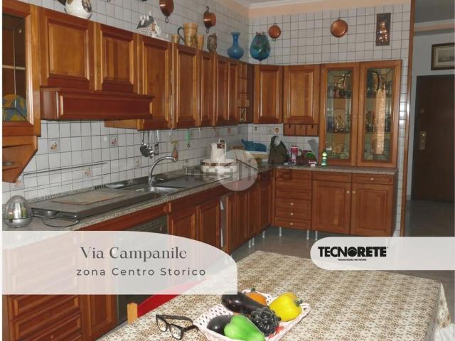 Appartamento in vendita di 143 m² in Via Campanile, 9