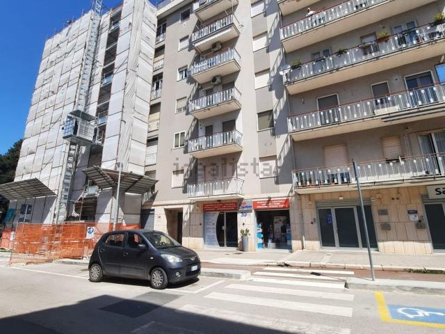 Appartamento in vendita di 143 m² in Via A. Mario, 52