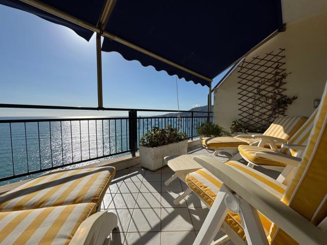 Appartamento in vendita di 143 m² in Via Aurelia Levante, 19