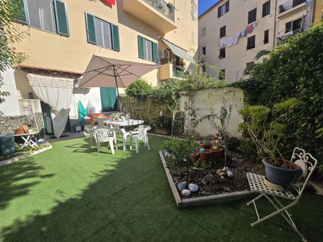 Appartamento in vendita di 143 m² in Via Bonaini