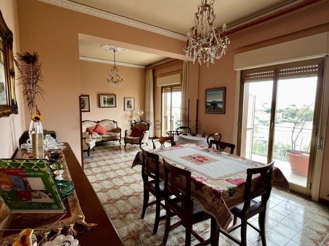 Appartamento in vendita di 143 m² in Via Brigadiere Nastasi, 3