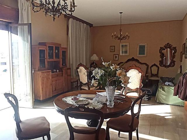 Appartamento in vendita di 143 m² in Via Gebbione, 1
