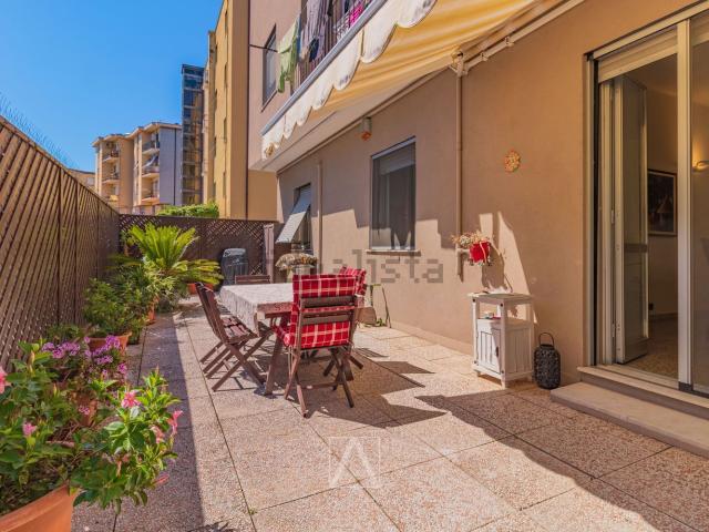 Appartamento in vendita di 143 m² in Via Giuseppe Barbiani, 25