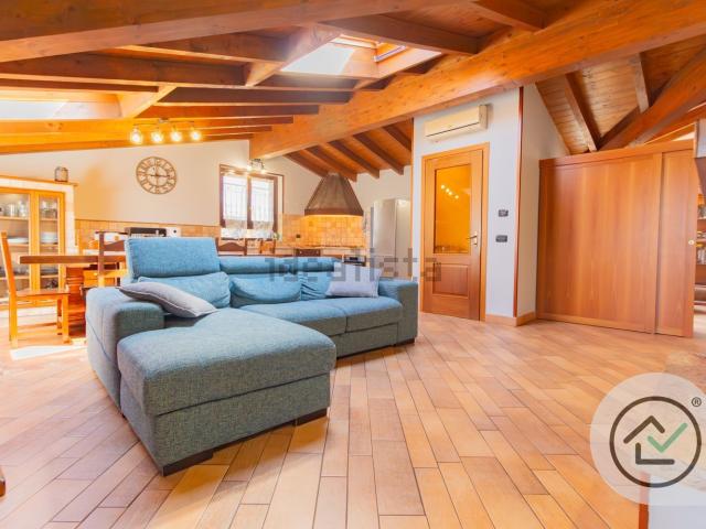 Appartamento in vendita di 143 m² in Via Giuseppe Verdi, 2