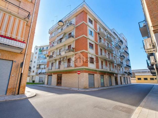 Appartamento in vendita di 143 m² in Via Gioacchino Rossini, 60
