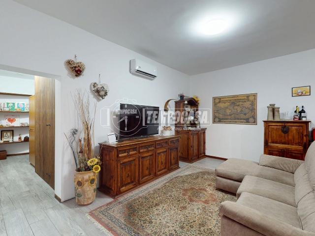 Appartamento in vendita di 143 m² in Via Dante Cesana, 48