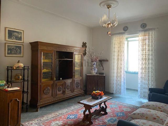 Appartamento in vendita di 143 m² in Via del Colle, 2