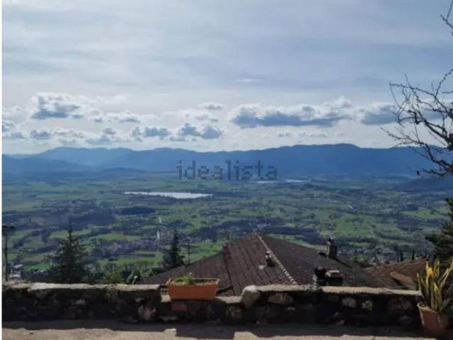 Appartamento in vendita di 143 m² in Via della Casetta