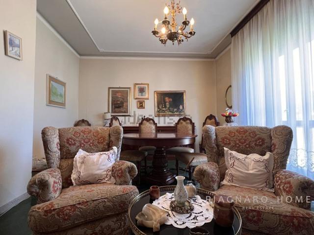 Appartamento in vendita di 143 m² in Via Europa, 1
