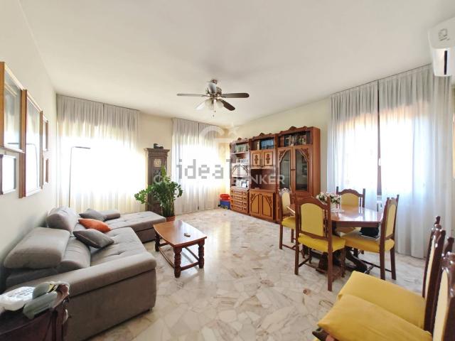 Appartamento in vendita di 143 m² in Via Fosse Ardeatine, 2