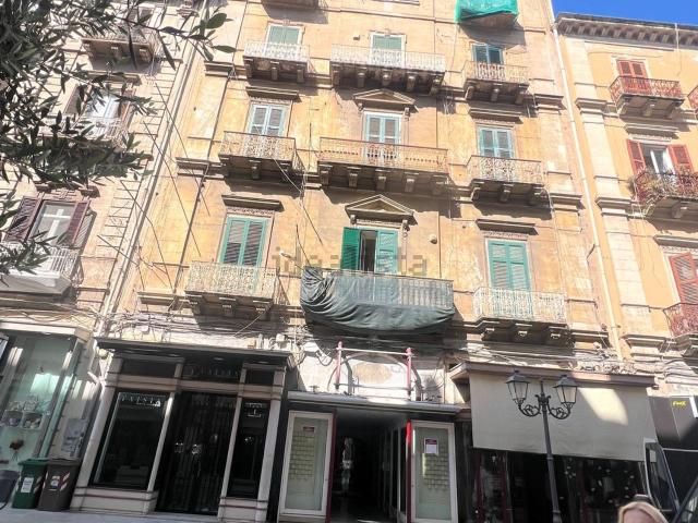 Appartamento in vendita di 143 m² in Via Federico di Palma, 69