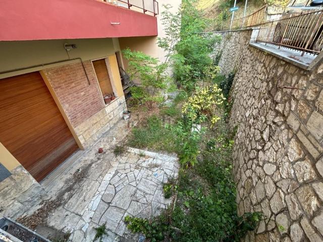 Appartamento in vendita di 143 m² in Via Filippo Corridoni, 40