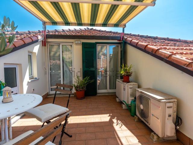 Appartamento in vendita di 143 m² in Via Francolano