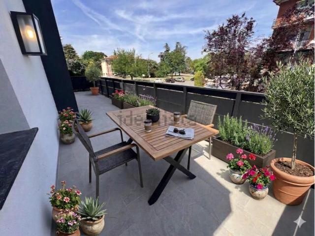 Appartamento in vendita di 143 m² in Via Leopardi, 18