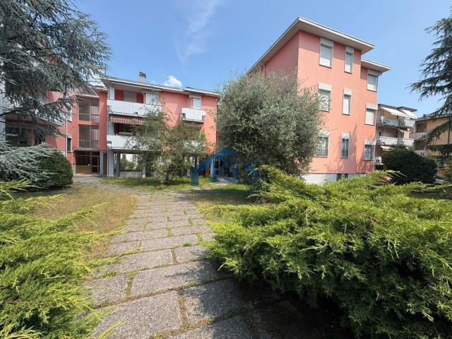 Appartamento in vendita di 143 m² in Via Luigi Gadola, 32