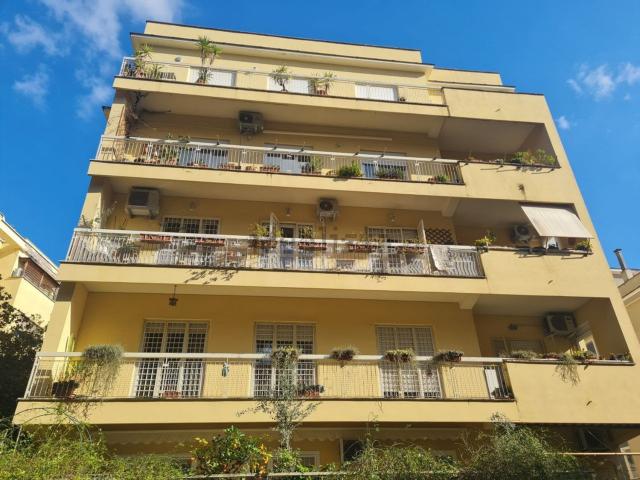 Appartamento in vendita di 143 m² in Via Luigi Gallo