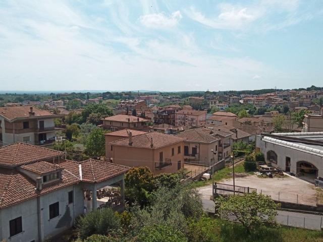 Appartamento in vendita di 143 m² in Via madonna della stradella, 14