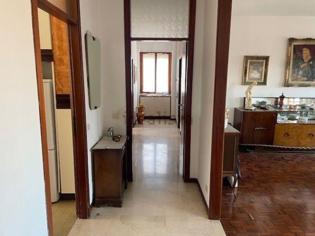 Appartamento in vendita di 143 m² in Via Maniago