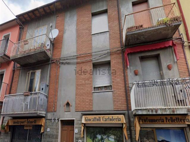 Appartamento in vendita di 143 m² in Via P. Giardini, 182