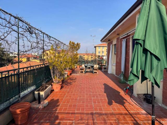 Appartamento in vendita di 143 m² in Via Tomaso Albinoni