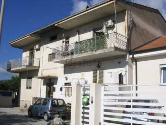 Appartamento in vendita di 143 m² in Via Zaleuco di Locri