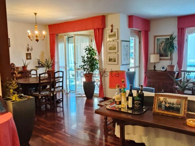Appartamento in vendita di 143 m² in Corso XX Settembre