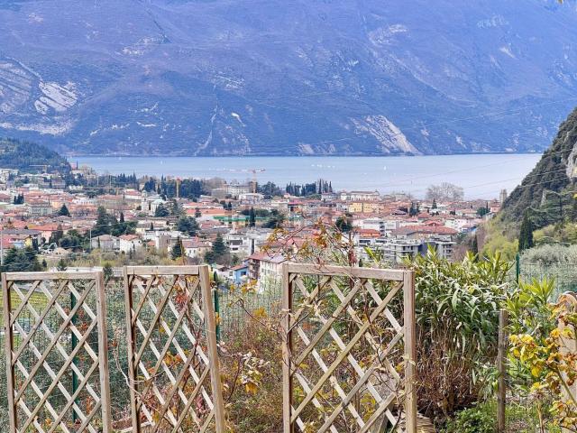 Appartamento in vendita di 143 m² in Località Dom