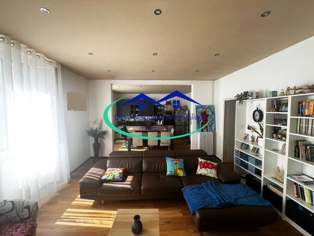 Appartamento in vendita di 143 m² in Piazza Giuseppe Mazzini