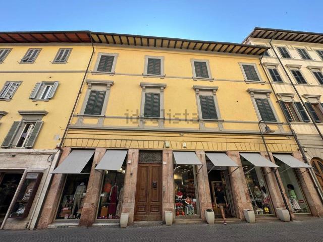Appartamento in vendita di 144 m²