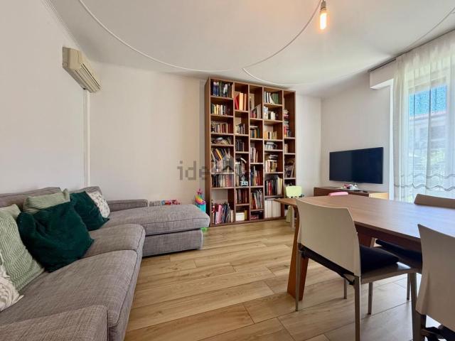 Appartamento in vendita di 144 m² in Via Cave, 1