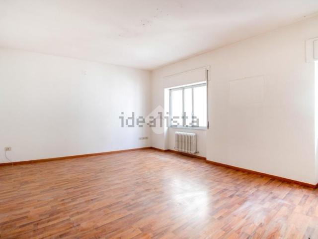 Appartamento in vendita di 144 m² in Via Cavour, 40