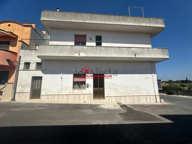 Appartamento in vendita di 144 m² in Via Campo dei Fiori, 48