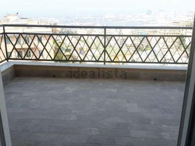Appartamento in vendita di 144 m² in Via Acquarone