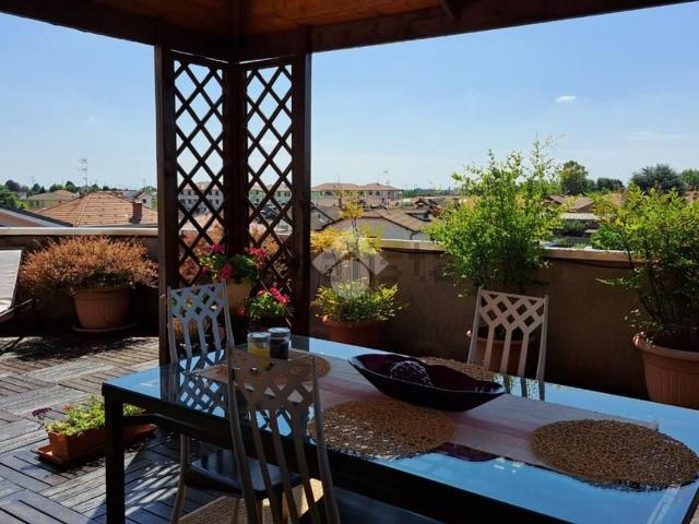 Appartamento in vendita di 144 m² in Via Ai Campi, 1