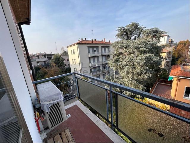 Appartamento in vendita di 144 m² in Via Bernardino Loschi