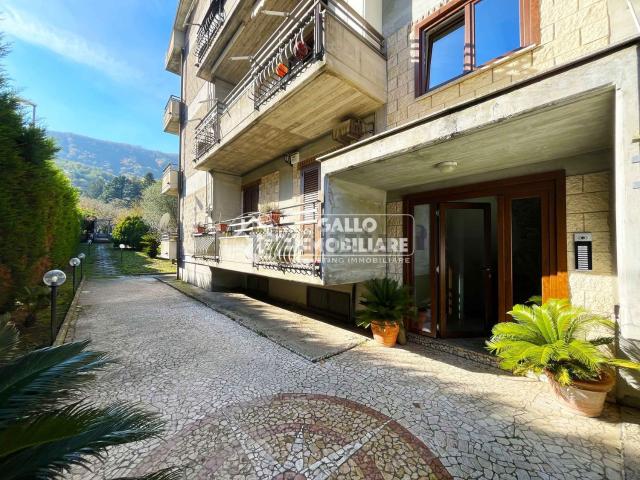 Appartamento in vendita di 144 m² in Via Brecelle, 2
