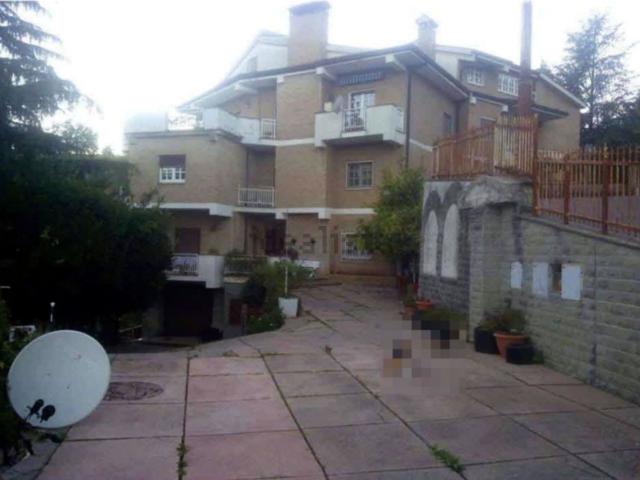 Appartamento in vendita di 144 m² in Via Gerolamo Sambiase