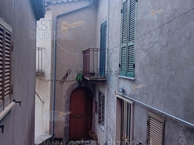 Appartamento in vendita di 144 m² in Via Giuseppe Garibaldi, 27