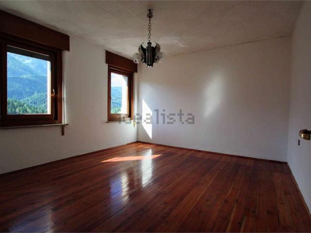 Appartamento in vendita di 144 m² in Via Giouda, 220