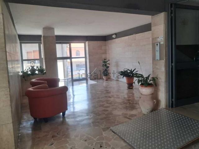Appartamento in vendita di 144 m² in Via Giovanni de Caesaris, 34
