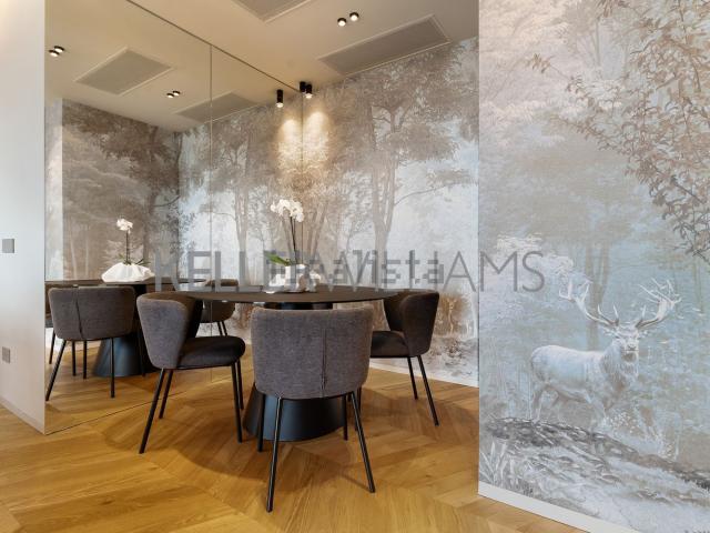 Appartamento in vendita di 144 m² in Via Guido Guarini Matteucci, 1