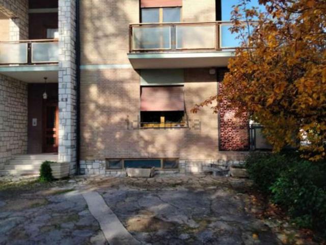 Appartamento in vendita di 144 m² in Via Domenico Annibali