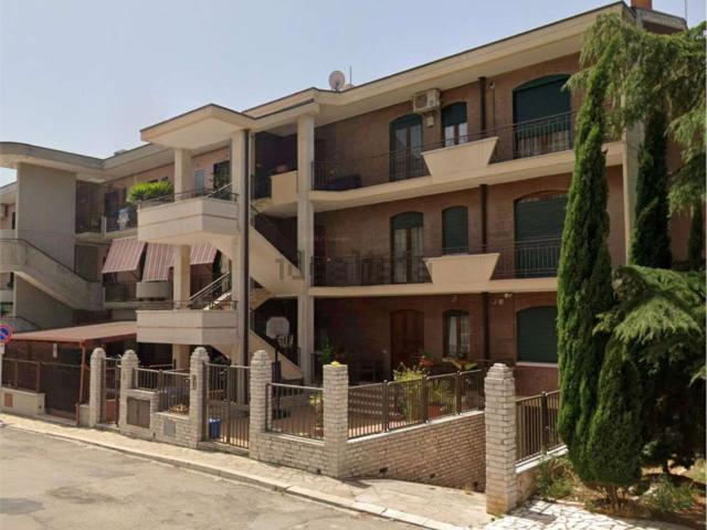 Appartamento in vendita di 144 m² in Via dei Cavamonti, 5