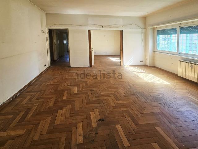 Appartamento in vendita di 144 m² in Via dei Giornalisti, 55